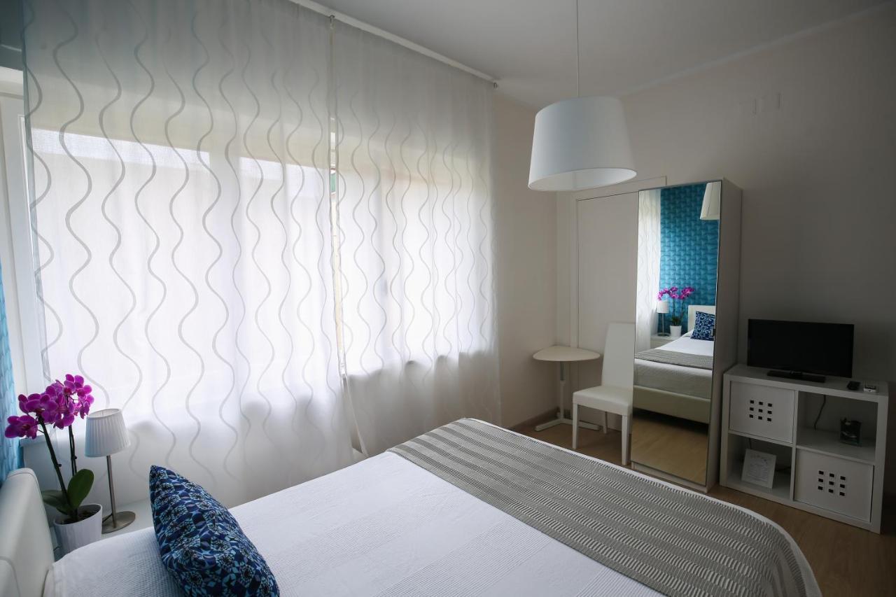 Bernini 20 Bed and Breakfast Napels Buitenkant foto