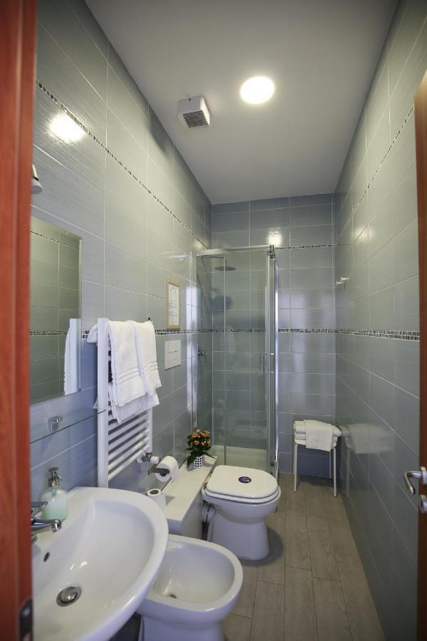 Bernini 20 Bed and Breakfast Napels Buitenkant foto