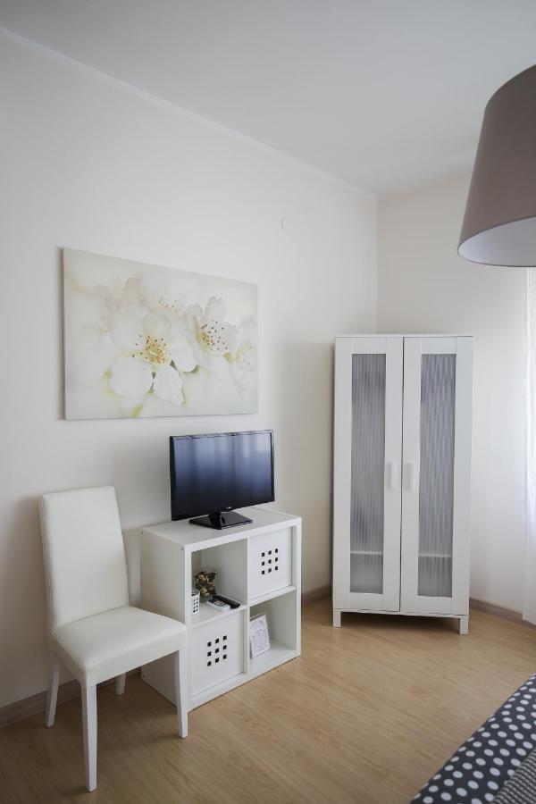 Bernini 20 Bed and Breakfast Napels Buitenkant foto